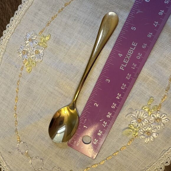 Wallace Brothers Stainless Flatware WB/W Gold Tone Teaspoon 5 1/4” - Picture 4 of 4